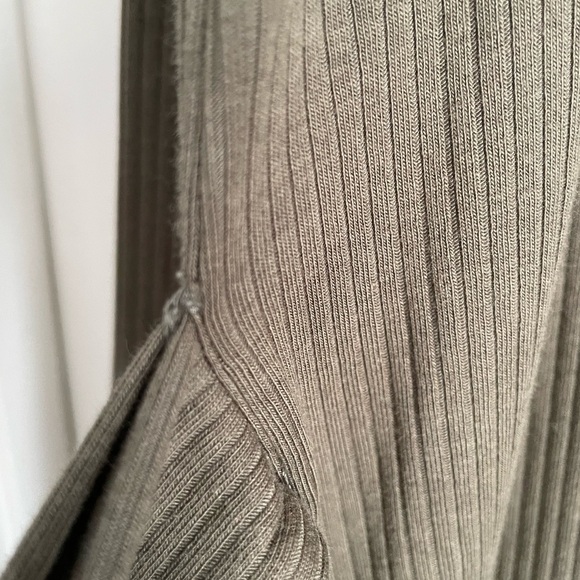 Brand new dress with pockets both sides - Picture 5 of 8